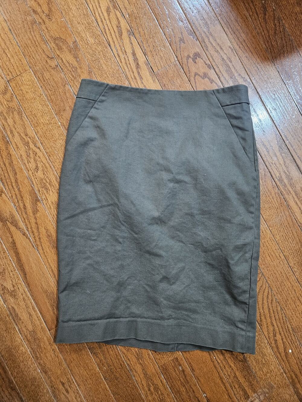 The Limited Khaki Army Green A Line Knee Length Skirt Size 2, Lined, Cotton, XS